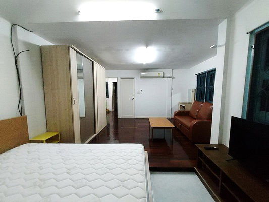 picture FOR RENT SAMMAKORN RAMKHAMHAENG 112 / 3 bedrooms 3 bathrooms / 60 Sqw. 160 Sqm. **25,000** CLOSE TO THE PASEO TOWN RAMKHAMHAENG - 8/13