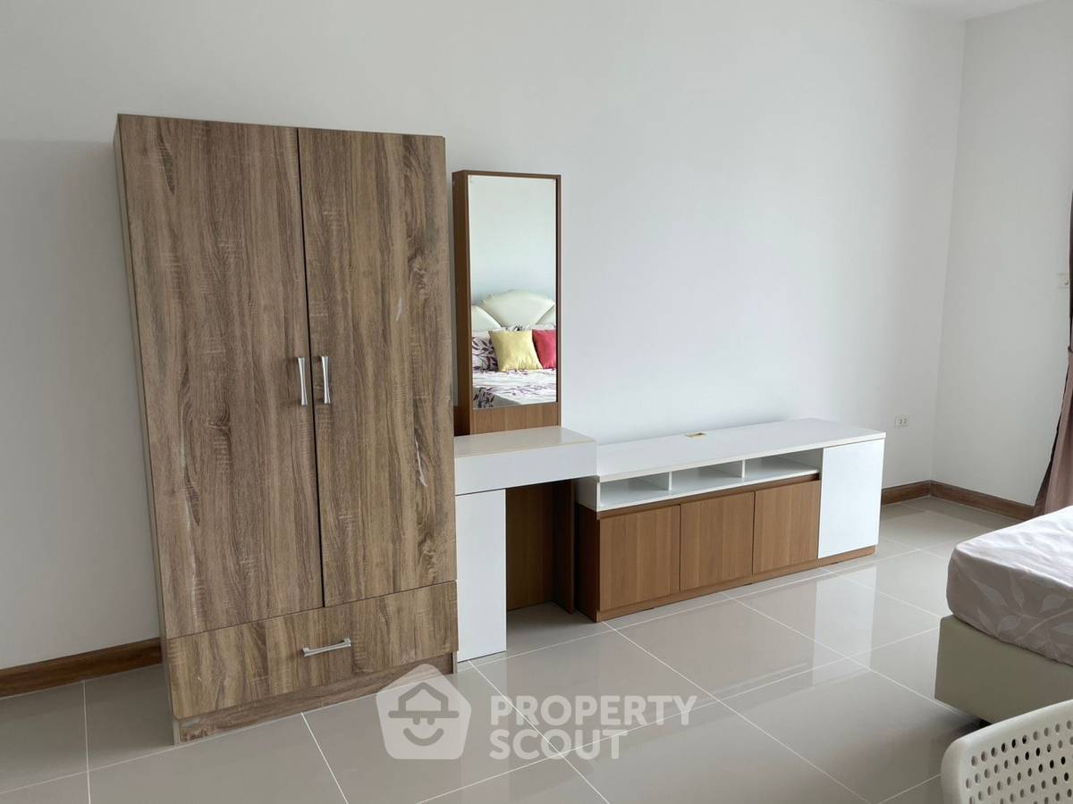 picture 1-BR Condo at Supalai River Resort Charoen Nakhon in Samre (ID 2382906) - 4/10