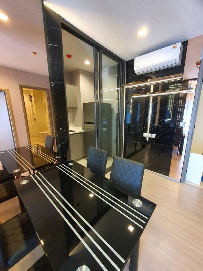 picture  Life Asoke                  Hype  - 13/18