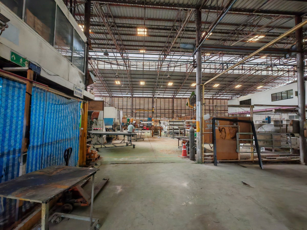 picture Good Location near seacon bangkae mrt phasi charoen Land for sale on phetkasem mainroad - 26/28