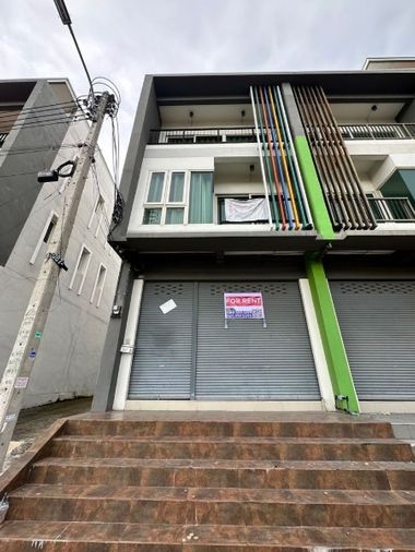 ให้เช่าอาคารพาณิชย์ 3 ชั้น สไตล์โมเดิร์น สวนเสือ-สุรศักดิ์ ศรีราชา ชลบุรี