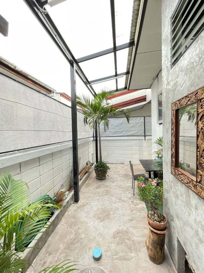 picture House For Rent Soi Tiwanon 52, Good condition, has a basement - 5/17