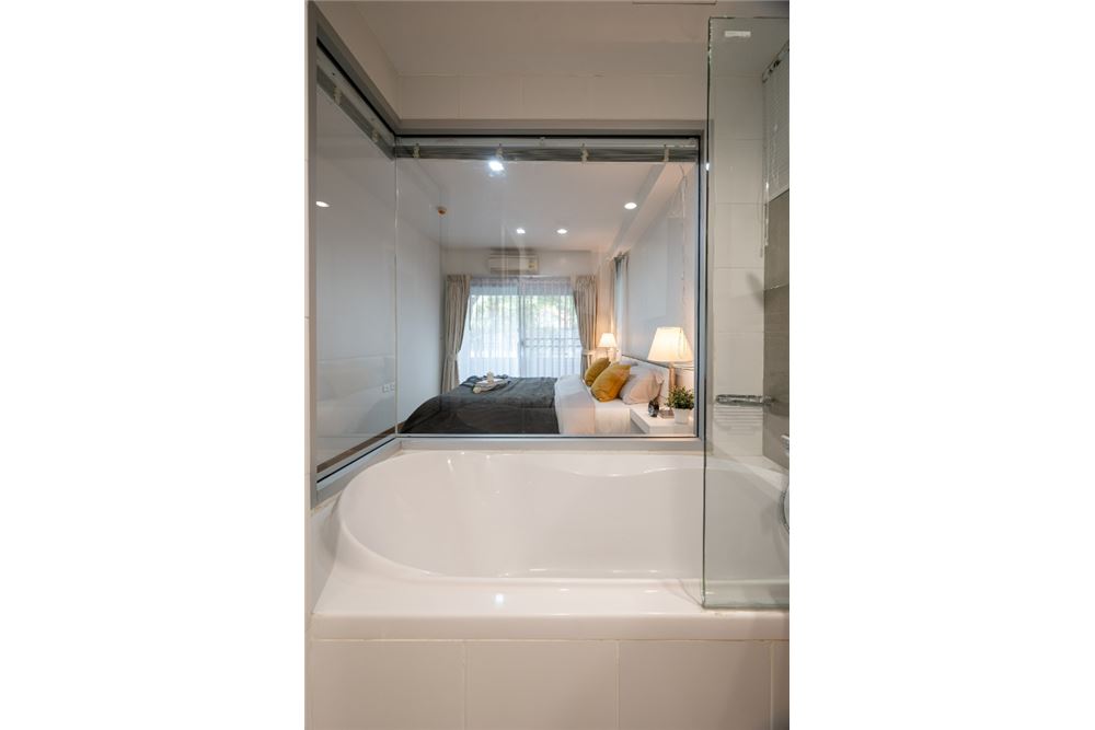 picture [920071001-15001] PRICE REDUCTION! MUST SEE! The Seed Musee Sukhumvit 26 - 11/15