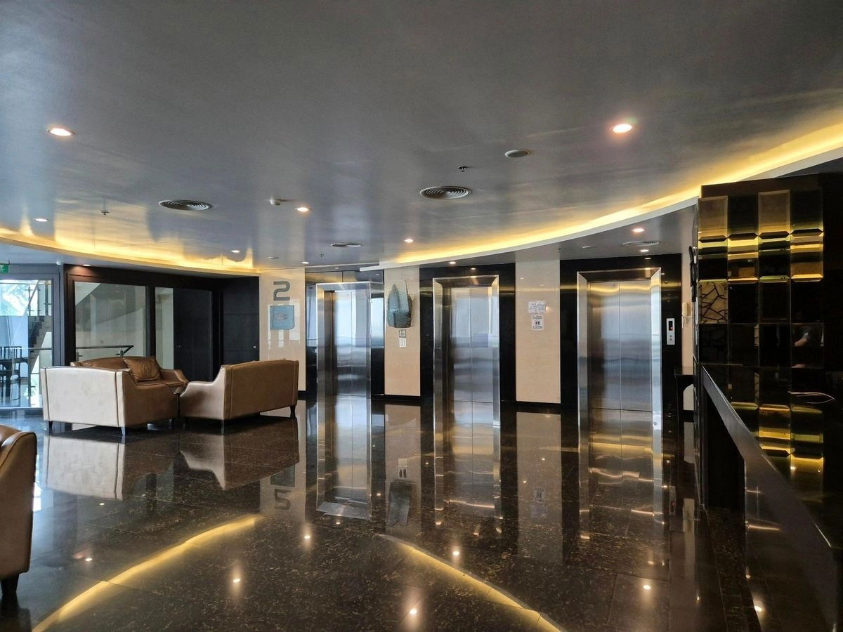 รูป ที่จอดรถกว่า 200 คัน ทำเลดี ติดถนนใหญ่ พื้นที่พาณิชย์ ร้านอาหาร ถนนเพชรเกษม - รูปที่ 6/7