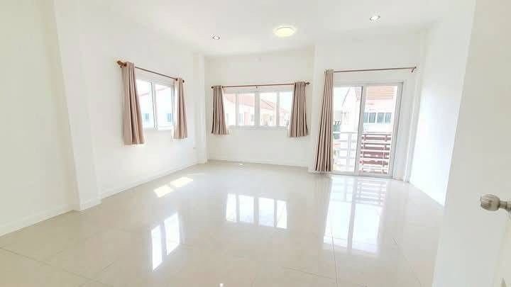 รูป 🤩บ้านสวย ทำเลดี เดินทางสะดวกแบบนี้ หายาก! สนใจรีบติดต่อเลย!  🏡 ให้เช่าทาวน์โฮม 3 ชั้น หลังหัวมุม ทำเลดีสุดๆ ติดถนนใหญ่ โฮมอินทาวน์ พหลโยธิน 73 - รูปที่ 18/20