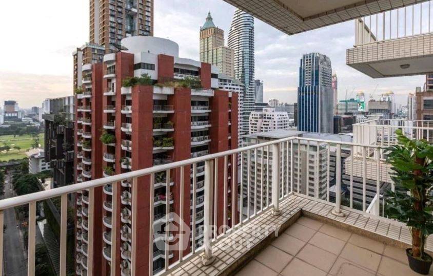 รูป คอนโด 2-ห้องนอน ที่ หลังสวน วิลล์ คอนโดมิเนียม ใกล้ BTS ราชดำริ (ID 2376403) - รูปที่ 8/9