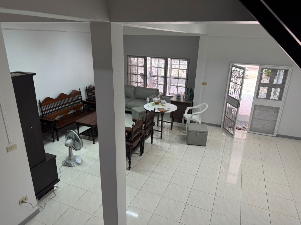 รูป ขาย ทาวน์เฮ้าส์ 2 ชั้น ทำเลดีมาก ติดตลาดมหาสิน ใกล้สถานีอุดมสุข - รูปที่ 10/25