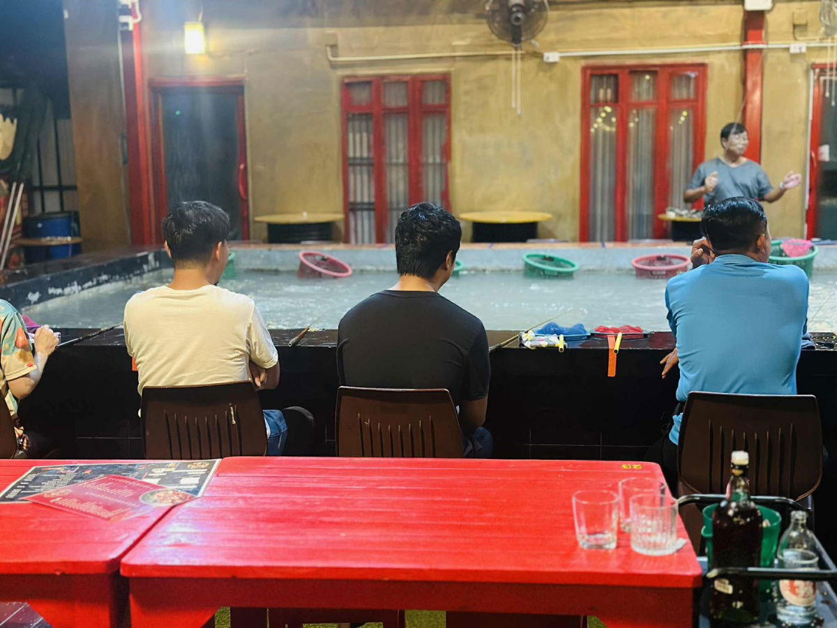 รูป 🔥 เซ้งด่วน! ร้านอาหารและบ่อตกกุ้ง – นนทบุรี 💥 รวมทุกอย่างพร้อมโครงสร้าง สามารถดำเนินกิจการต่อได้ทันที! - รูปที่ 7/8