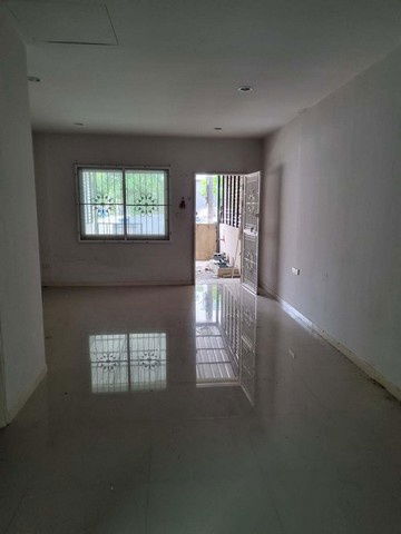 picture FOR SALE  TOWNHOUSE PROPERTY  1600000 BAHT. - 5/8