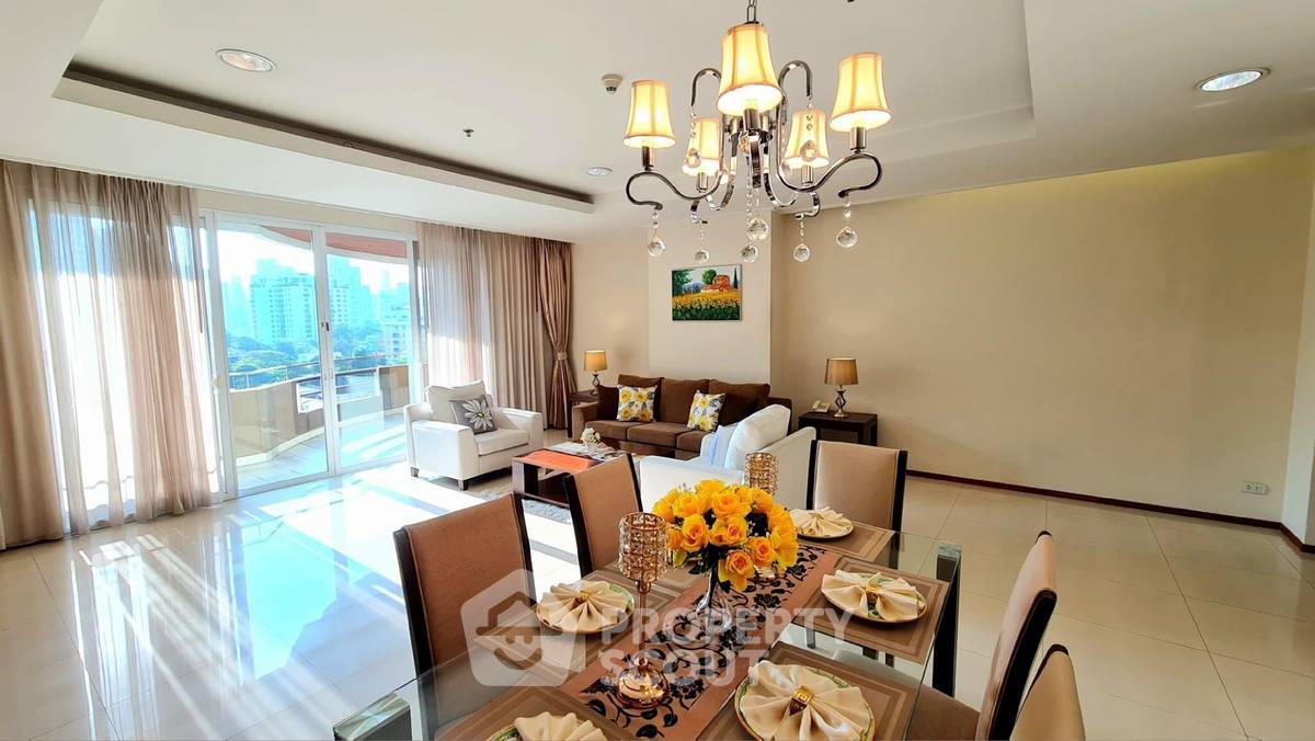 picture 3-BR Condo at Piyathip Place near BTS Phrom Phong (ID 1549702) - 1/10