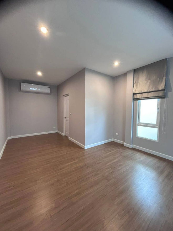 รูป บ้านเดี่ยวหรูให้เช่า แกรนดิโอ เพชรเกษม81 - รูปที่ 6/11