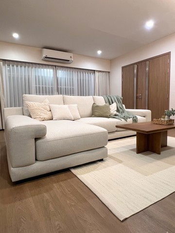 picture FOR RENT  HOUSE PROPERTY  150000 BAHT per MONTH - 2/8