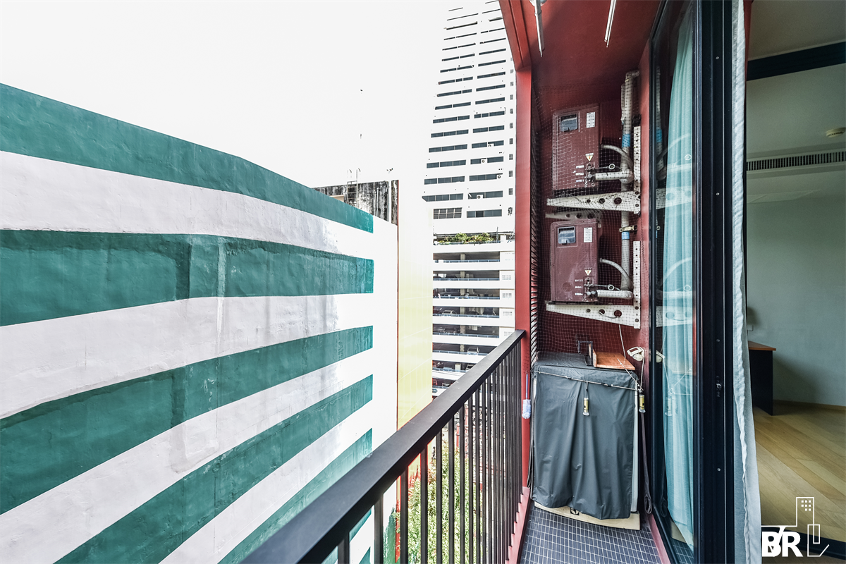 picture Noble ReD Hot Unit, Available for a Limited Time near BTS Ari - 7/10