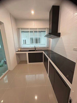 picture FOR RENT GRANDIO PETCHKASEM 81 / 4 bedrooms 3 bathrooms / 50 Sqw. 189 Sqm. **60,000** CLOSE TO THE MALL BANGKAE - 5/13