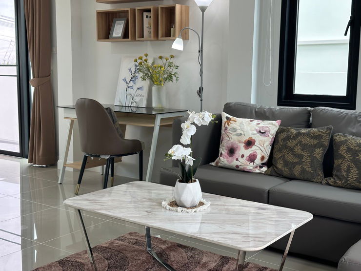 รูป บ้านใหม่ให้เช่า : Lake Velly (บ่อวิน) : 3 ห้องนอน 3 ห้องน้ำ พื้นที่ 45 ตรว ตกแต่งครบ พร้อมเข้าอยู่  - รูปที่ 7/28