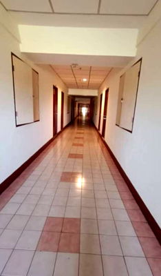 ขายคอนโด : ขาย ริมหาดจอมเทียนคอนโด (Jomtien Beach condo) ตึก A3 วิวเมือง  รีโนเวทใหม่หมด!!!  ราคาไม่ถึงล้านบาท  ถูกสุดในตึก 