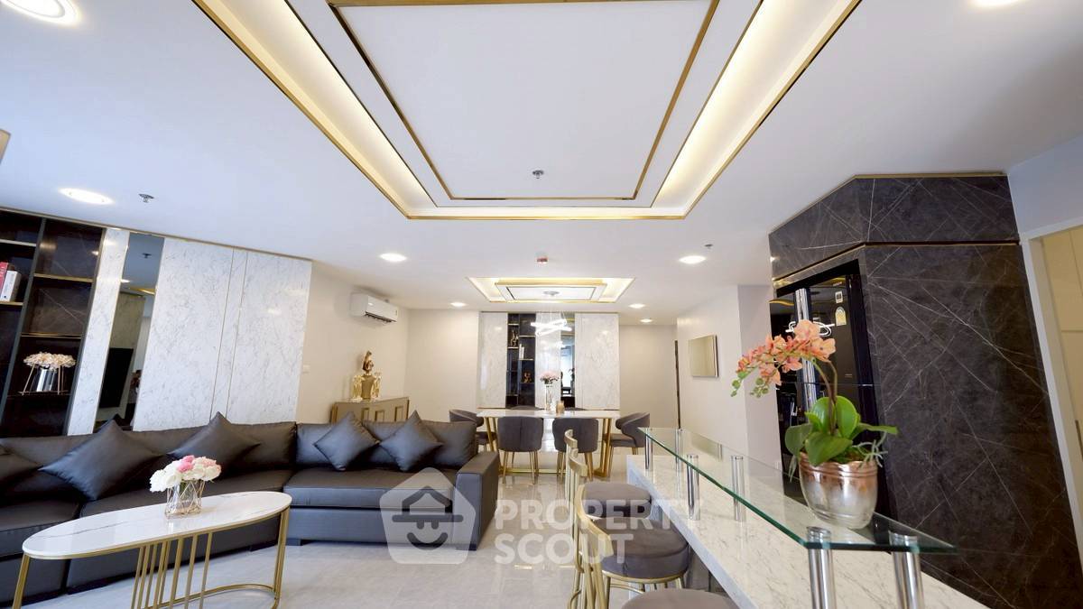 picture 4-BR Condo at Belle Grand Rama 9 near MRT Phra Ram 9 (ID 2383337) - 1/12