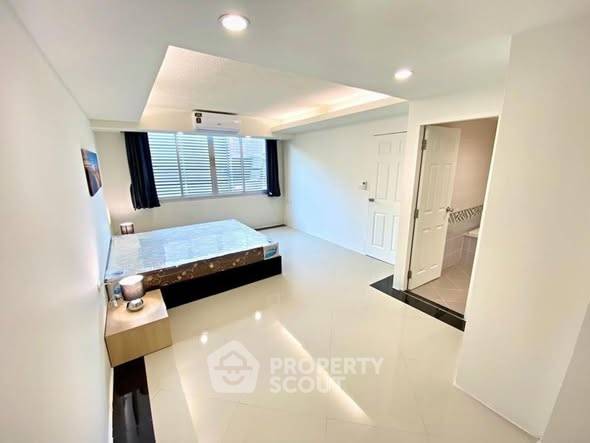 รูป คอนโด 2-ห้องนอน ที่ วอเตอร์ฟอร์ด สุขุมวิท 50 คอนโดมิเนียม ใกล้ BTS อ่อนนุช (ID 2383904) - รูปที่ 3/9