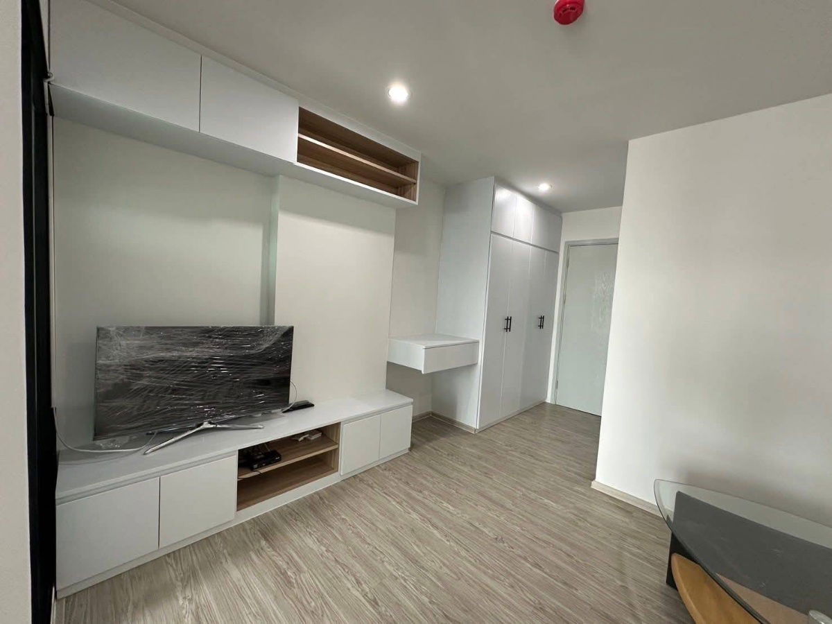 picture Condo for rent: RYE Hua Mak, near Airport Link Hua Mak, beautiful room, good price, ready to move in - 1/9