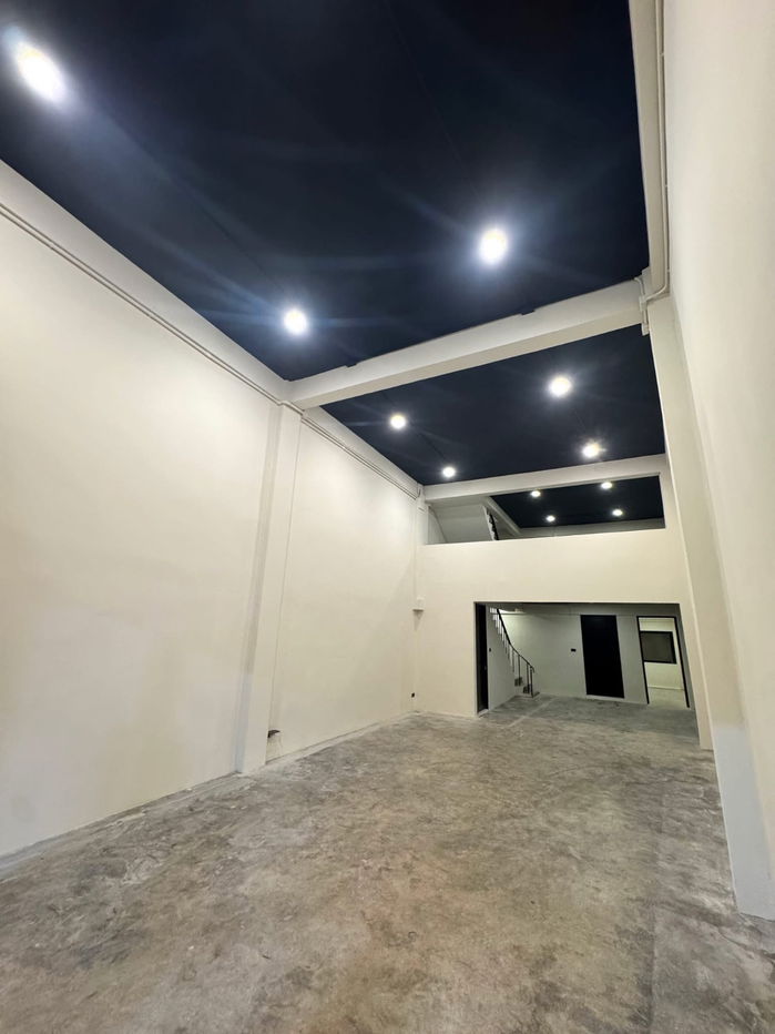 picture #R7274 ð 301068 Commercial building for rent near BTS Punnawithi - 4/23