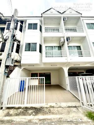 เช่าทาวน์โฮม ม.เทคโนโลยีราชมงคลสุวรรณภูมิ : ให้เช่าทาวน์โฮม อยู่ซอยเรวดี 75 ใกล้บิ๊กซี รัตนาธิเบศร์