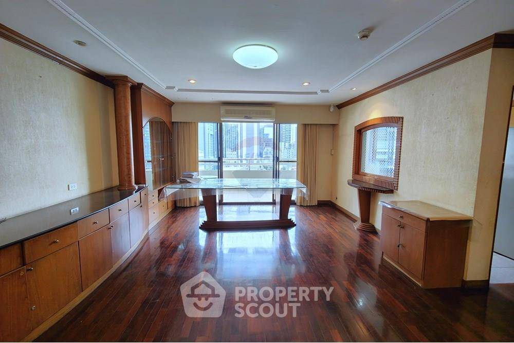 รูป คอนโด 3-ห้องนอน ที่ รีเจ้นท์ ออน เดอะ พาร์ค1 (สุขุมวิท 26) ใกล้ BTS พร้อมพงษ์ (ID 2305545) - รูปที่ 4/18