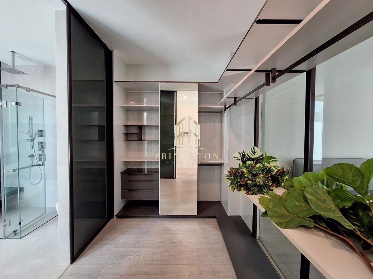 รูป ให้เช่าบ้านหรู วีเว่ บางนา กม.7 ทำเลดีเยี่ยม ใกล้เมกาบางนา และทางด่วน พื้นที่ใช้สอยกว้างขวาง บรรยากาศเงียบสงบ  - รูปที่ 25/35