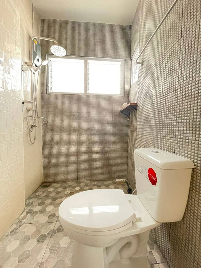 picture House For Rent Soi Tiwanon 52, Good condition, has a basement - 17/17