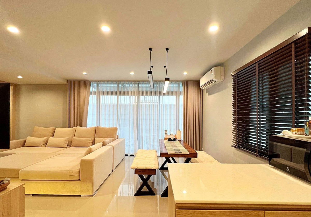 picture 𝐅𝐨𝐫 𝐑𝐞𝐧𝐭: 𝐒𝐢𝐧𝐠𝐥𝐞 𝐇𝐨𝐮𝐬𝐞 𝐢𝐧 𝐀𝐫𝐞𝐞𝐲𝐚 𝐂𝐨𝐦𝐨 𝐁𝐨𝐭𝐚𝐧𝐢𝐜𝐚, 𝐁𝐚𝐧𝐠𝐧𝐚 Stylishly furnished — 5 min. from Mega Bangna - 3/20