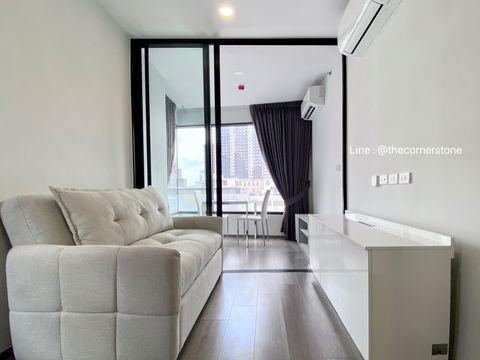 For Rent "𝐒𝐎𝐇𝐎 Bangkok 𝐑𝐚𝐭𝐜𝐡𝐚𝐝𝐚"  1 Bed Plus 35 Sq.m.  Near : MRT-Huai Khwang