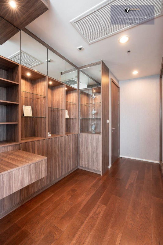 picture Menam Residences | Corner unit (no wall attached to the neighbors) with high privacy. #2025103012687 - 5/10