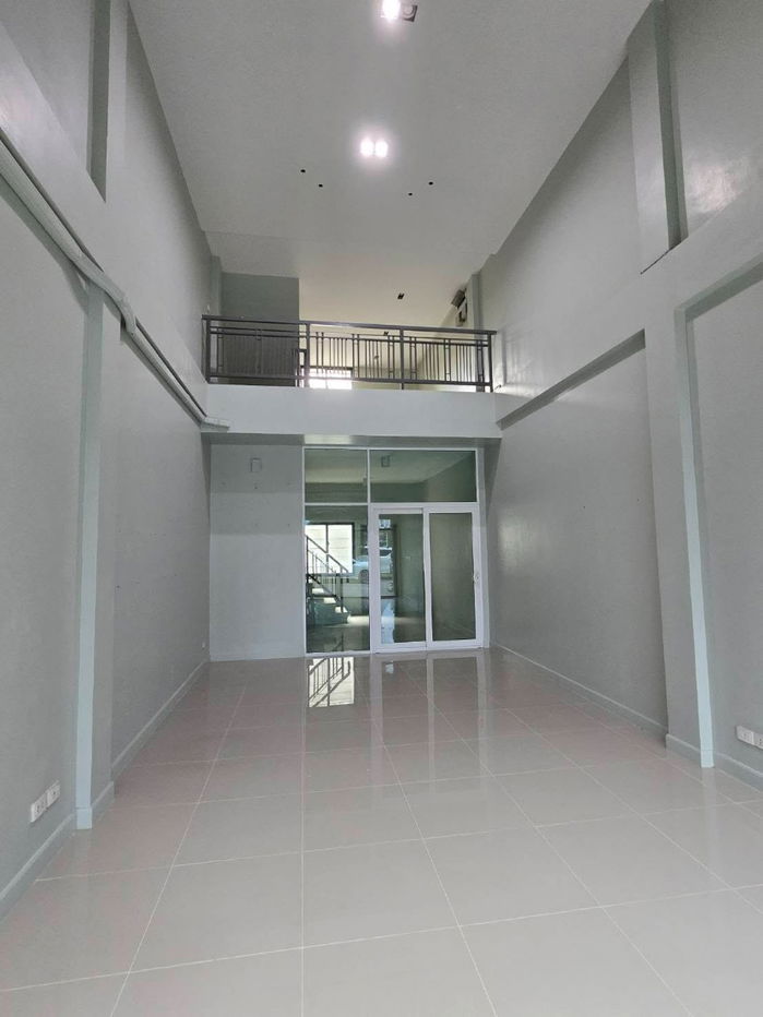 รูป HR2946ให้เช่าโฮมอออฟฟิต 3.5 ชั้น โครงการ B Avenue อยู่ติดถนนวัชรพล เหมาะทำสำนักงาน และพักอยู่อาศัย - รูปที่ 5/19