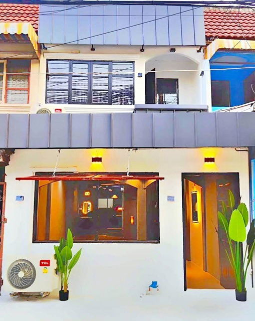 picture IT Square LakSi newly renovated MRT Rajabhat Phranakhon U 500m. luxury 2-story townhouse for rent 26 - 1/8