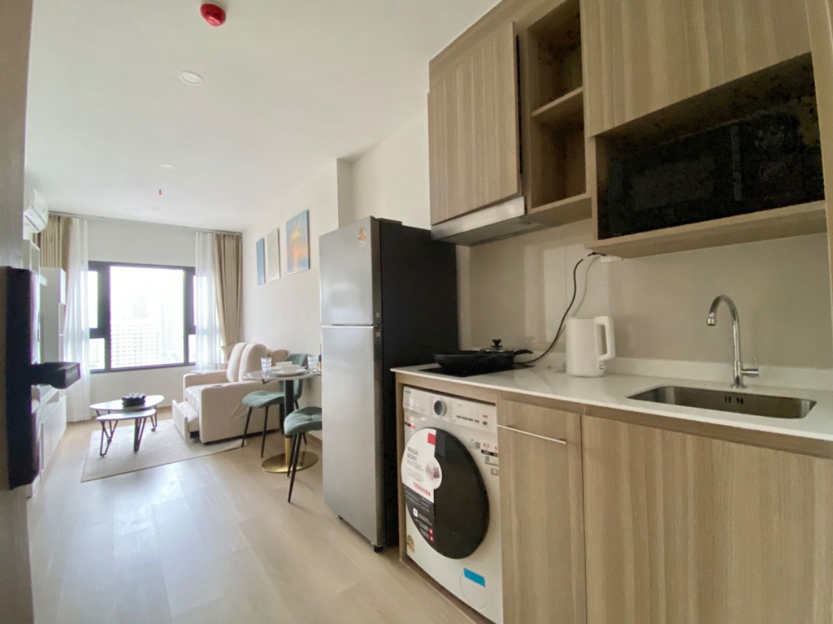 picture Life Rama 4 - Asoke Brand New 1Bed with King bed High Floor Take Clear View - 10/12