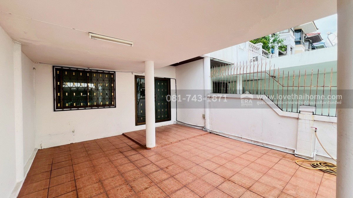 รูป ให้เช่าทาวน์โฮม 3 ชั้น หมู่บ้านทาวน์อินทาวน์ ถนนอินทราภรณ์ ลาดพร้าว ถูกที่สุดในย่านนี้แล้ว! ทำเลทอง! หน้าปากซอยเป็นโรงเรียนอุดมศึกษา - รูปที่ 12/14