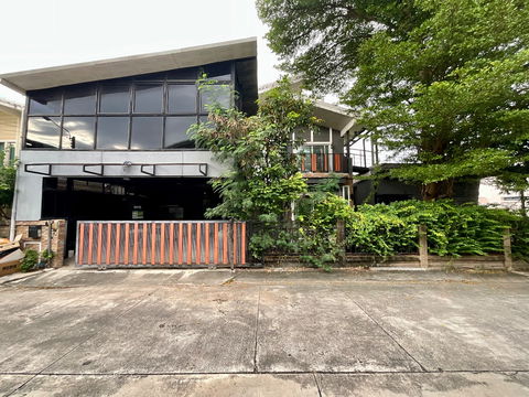 แปลงหัวมุม 82.5 ตร.ว. - พฤกษาปุรีชานบัว บางนา กม.5 | 4 ห้องนอน 5 ห้องน้ำ | ใกล้คลับเฮาส์ | 6.79 ลบ