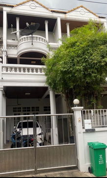 เช่าทาวน์โฮม 3 ชั้น รัชาภิเษก 44 สวย ถูก พร้อมอยู่ สนใจแอตไลน์ครับ@841qqlnr