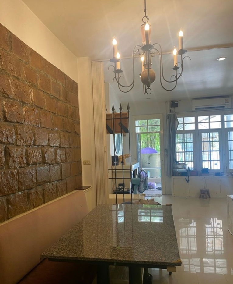 รูป เช่าทาวน์โฮม 3 ชั้น รัชาภิเษก 44 สวย ถูก พร้อมอยู่ สนใจแอตไลน์ครับ@841qqlnr - รูปที่ 3/8