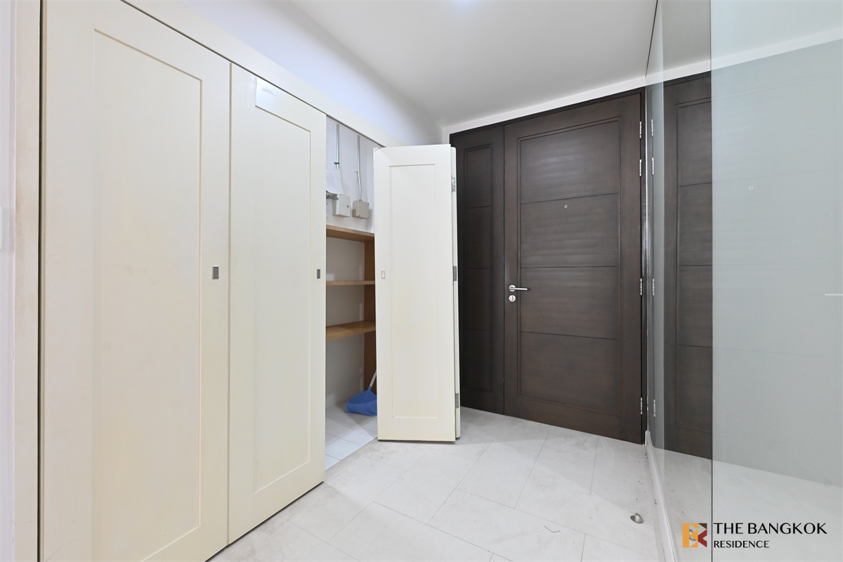 picture Siri Residence Elevate Comfort at an Unbeatable Price near BTS Phrom Phong - 9/10