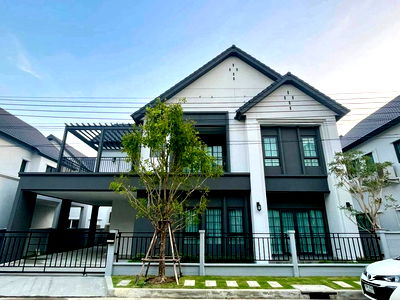 Houses for sale เทสโก้โลตัส บางพลี : Single house for sale, 𝐂𝐞𝐧𝐭𝐫𝐨 𝐁𝐚𝐧𝐠𝐧𝐚 🏡The largest house in the project, fully furnished, ready to move in.