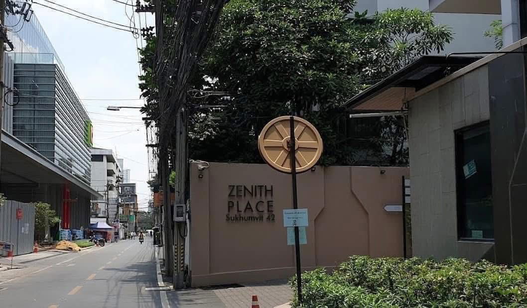 picture Corner unit at Zenith Place Sukhumvit 42 – near BTS Ekkamai - 10/17