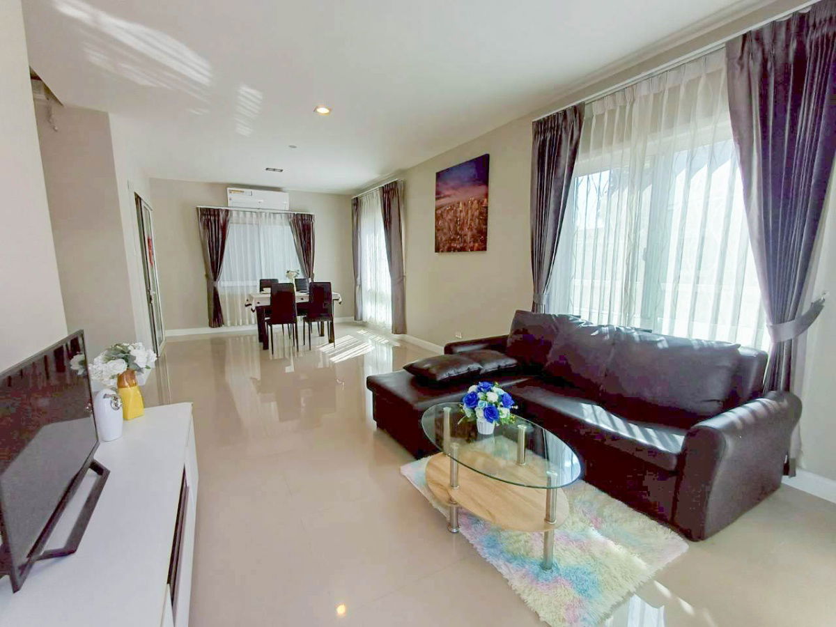 picture Two-storey detached house for rent 3 bedrooms, 3 bathrooms, 1 living room, 1 kitchen. - 2/22