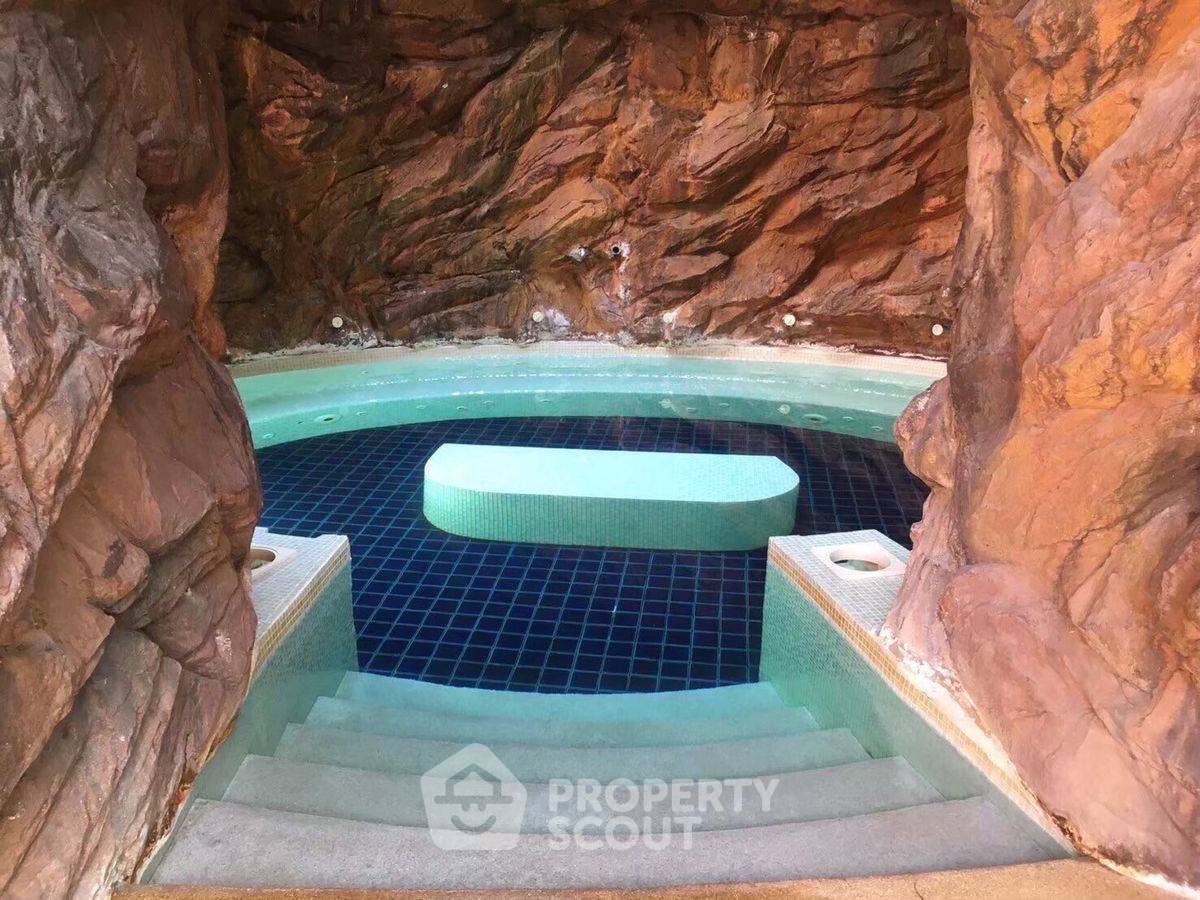 picture 1-BR Condo at Grande Caribbean Condo Resort Pattaya close to Pattaya South (ID 2095366) - 18/30