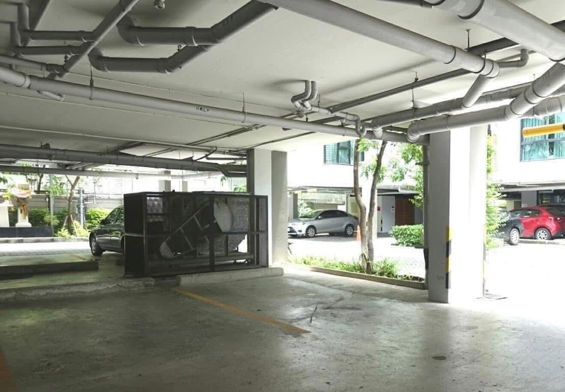 picture Corner unit at Zenith Place Sukhumvit 42 – near BTS Ekkamai - 13/17