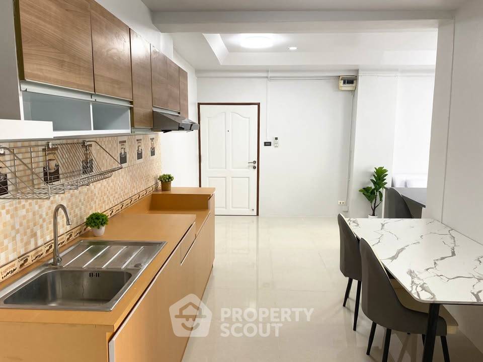 picture 2-BR Condo at Baan Sukhothai Ramklamhaeng Condominium close to Ramkhamhaeng (ID 2381171) - 15/20