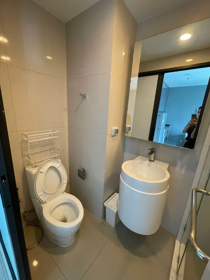 picture RHYTHM Asoke : 22sq m, 21st floor. Full Furni.and elec appliances. not block view. Close MRT Rama 9,Airport Link Makkasan, Jodd's Fair Night Market. - 9/10