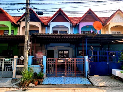 Townhouses for sale Chakri Naruebodindra Medical Institute : FOR SALE  TOWNHOUSE PROPERTY  1430000 BAHT.