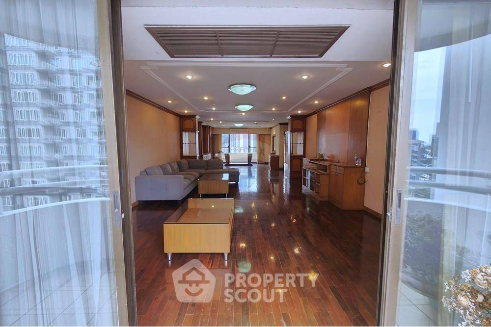 รูป คอนโด 3-ห้องนอน ที่ รีเจ้นท์ ออน เดอะ พาร์ค1 (สุขุมวิท 26) ใกล้ BTS พร้อมพงษ์ (ID 2305545) - รูปที่ 3/18