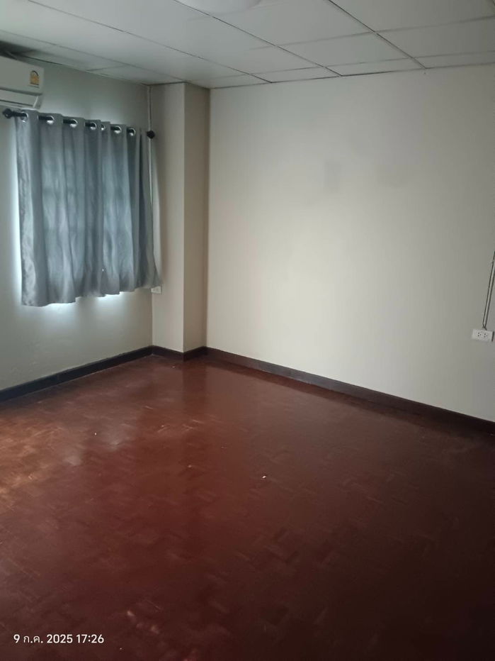 รูป ✨ เสนอให้เช่า – ทำเล “ฮ็อต” ตรงข้ามสวนหลวง ร.9 ติดถนนใหญ่ - รูปที่ 5/10