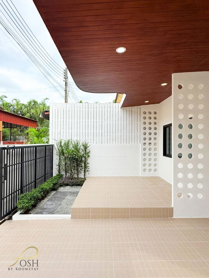 picture PRAPIN CHALONG Village – Modern Townhome with Private Garden in Prime Chalong Location - 8/20